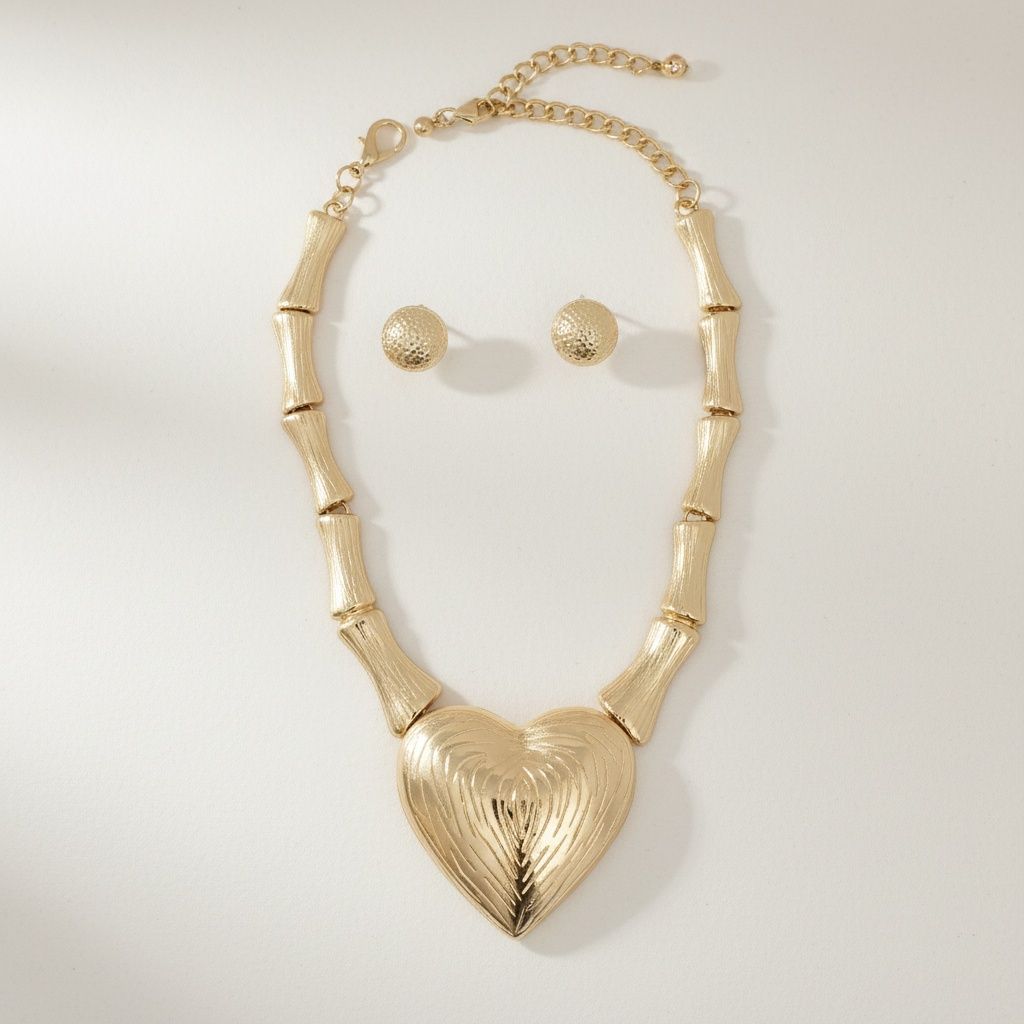 Pendant Gold Bamboo Heart Modern Love Necklace
