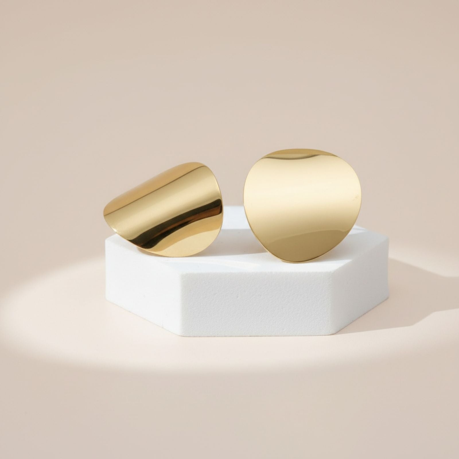 Stud 18K Gold Steel Curved Oval Disc Earrings